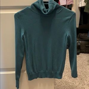 Banana republic turtleneck